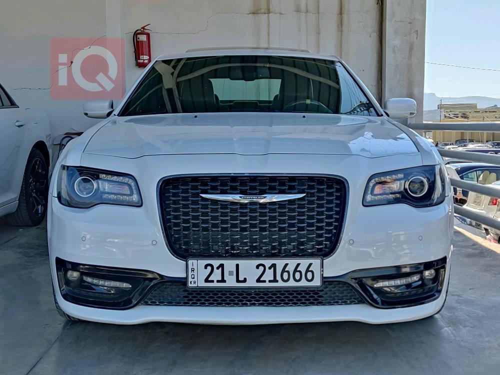 كرايسلر 300